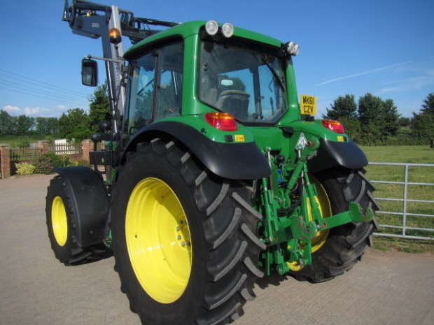 John Deere 6330