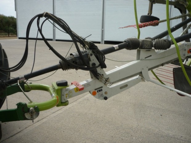 Claas Liner 2900 rake