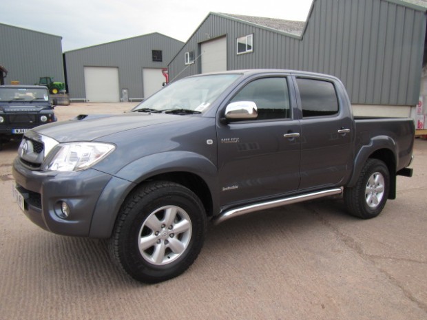 Toyota Hi-Lux Invincible