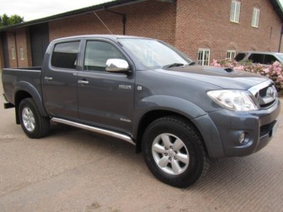 Toyota Hi-Lux Invincible