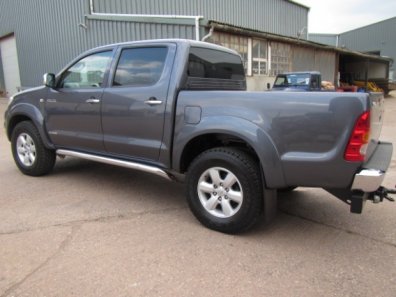 Toyota Hi-Lux Invincible