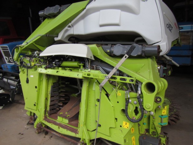Claas Orbis 750 10 row Maize header