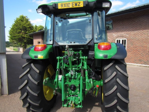 John Deere 5080M