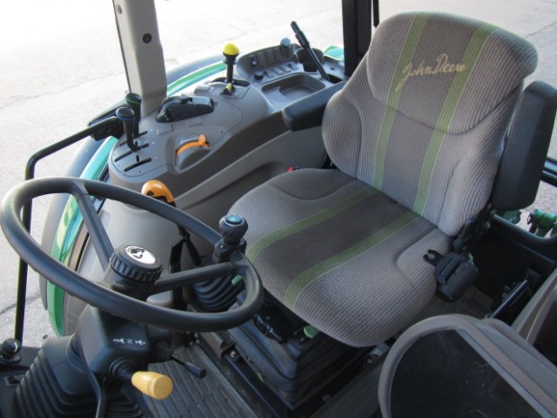John Deere 5080M