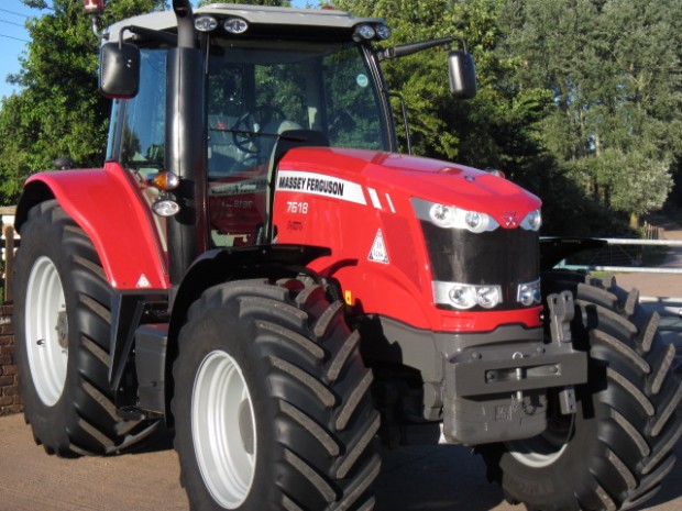 Massey Ferguson 7618