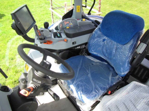 New Holland T7.270