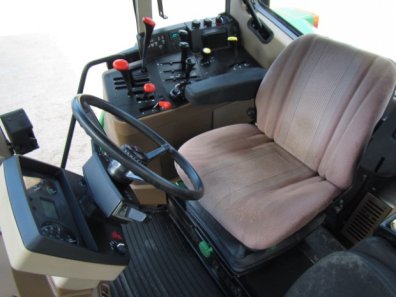 John Deere 6800