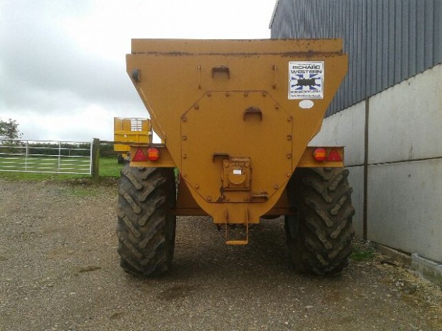 Richard Western SDS 20 Dual Spreader