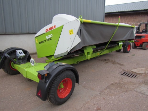 Claas 520 Direct Disc whole crop header