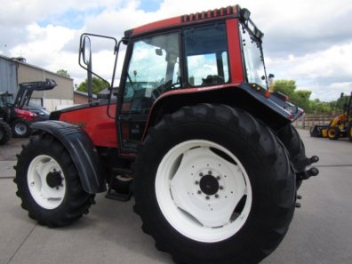 Valtra 6400