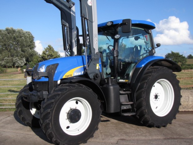 New Holland T6070 Elite