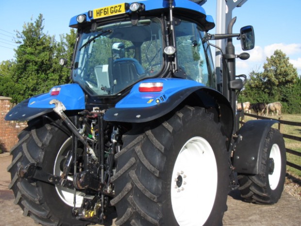 New Holland T6070 Elite