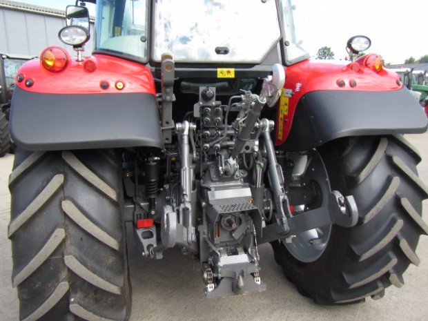 Massey Ferguson 5612 Efficient