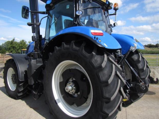 New Holland T7.270