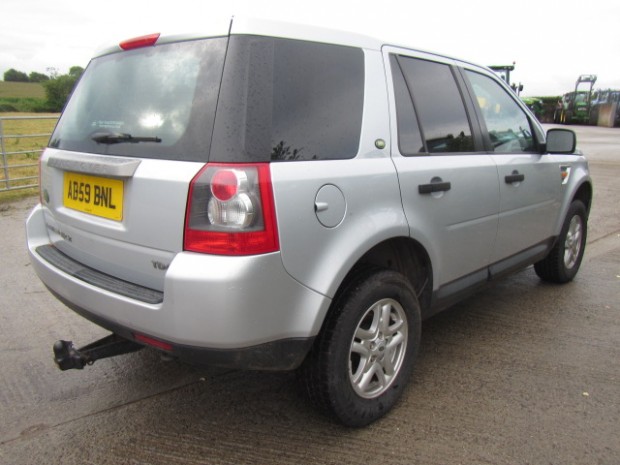 Land Rover Freelander 2 commercial