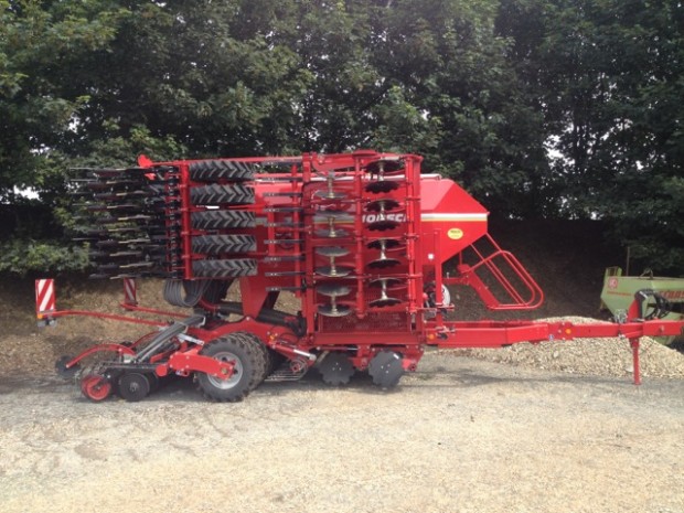 Horsch Pronto 6 DC grain and fertiliser drill