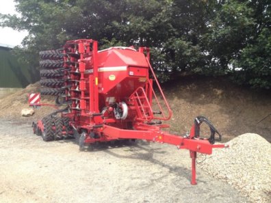 Horsch Pronto 6 DC grain and fertiliser drill