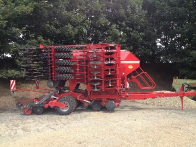 Horsch Pronto 6 DC grain and fertiliser drill