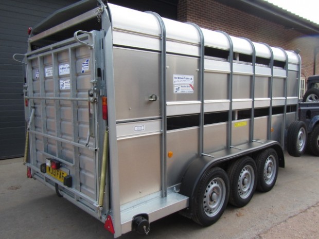 Ifor Williams TA510G3 tri-axle trailer 14ft 3,500kg