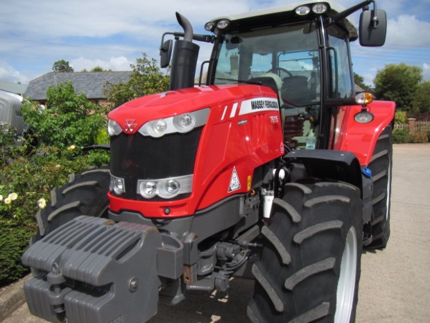 Massey Ferguson 7615 Efficient