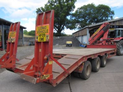 Herbst tri-axle low loading trailer