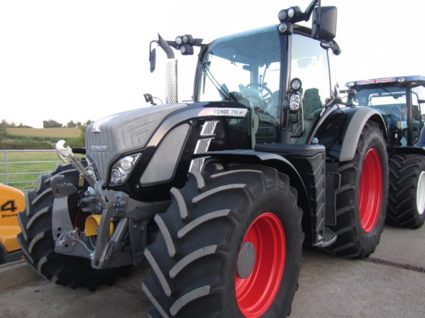 Fendt 718 Profi