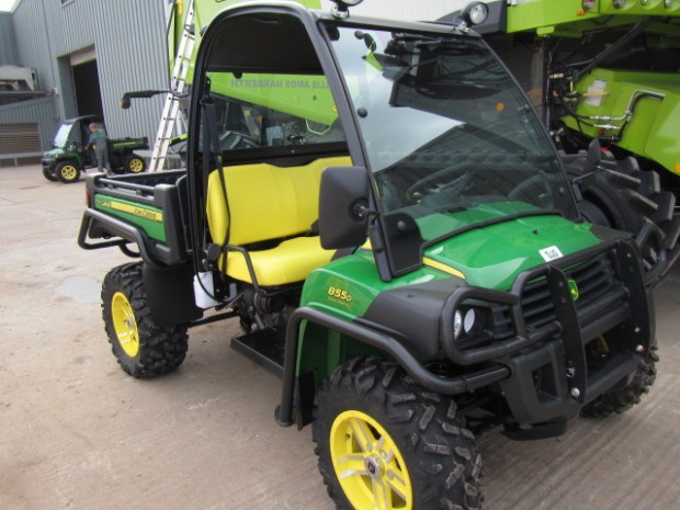 John Deere 855D UXV Gator