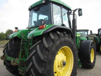 John Deere 7810