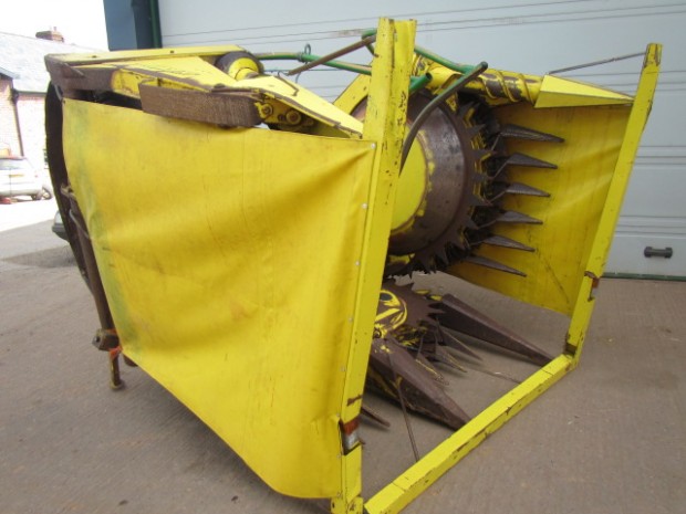 Kemper Champion 345 6 row maize header