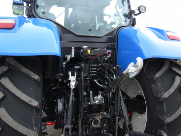New Holland T6080