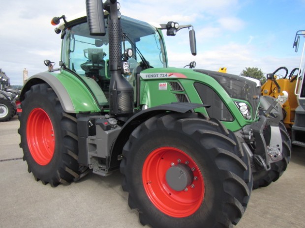 Fendt 724 Profi-Plus