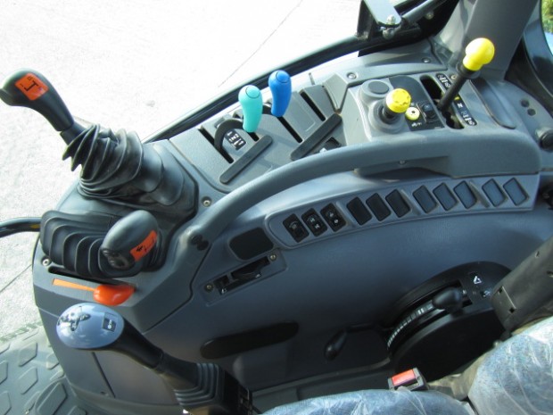 New Holland TSA100