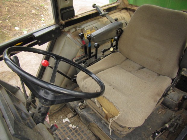 Standen Tornado 2 row beet harvester