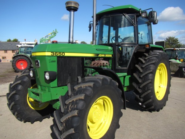 John Deere 3650
