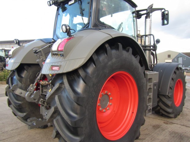 Fendt 828 Profi-Plus