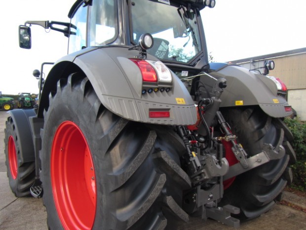 Fendt 828 Profi-Plus