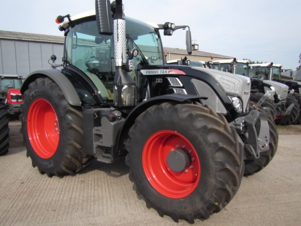 Fendt 724 Profi-Plus