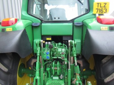 John Deere 6630