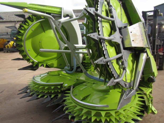 Claas Orbis 600 8 row maize header
