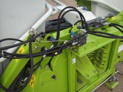Claas Orbis 600 8 row maize header