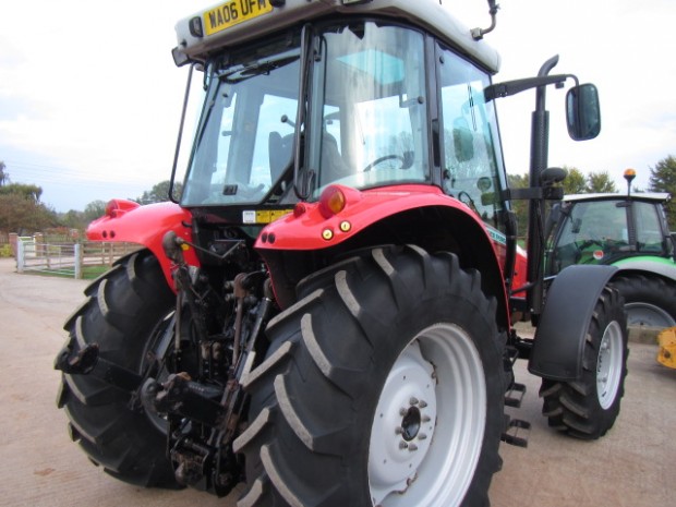 Massey Ferguson 5455