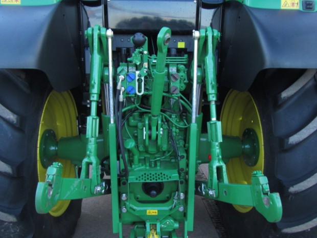 John Deere 6150M