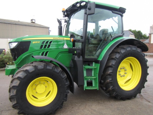 John Deere 6125R