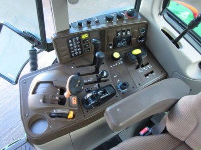 John Deere 6920S