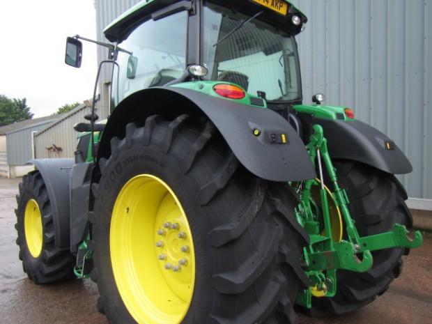 John Deere 6190R