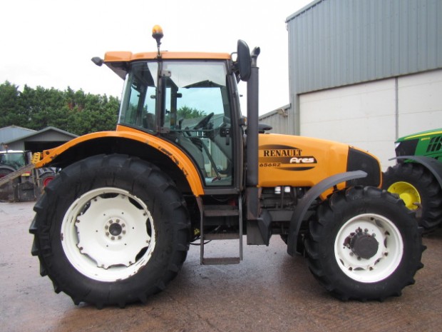 Renault Ares 656RZ