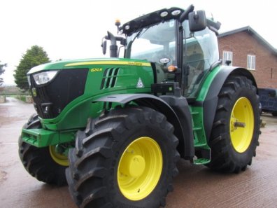 John Deere 6210R