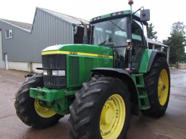 John Deere 7810