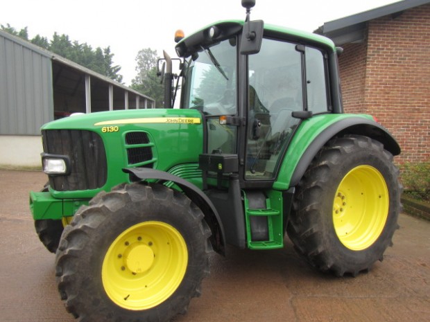 John Deere 6130 Standard