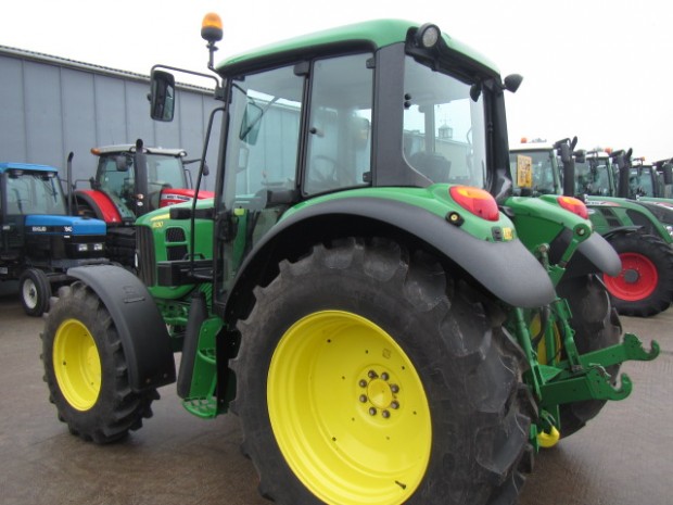 John Deere 6130 Standard
